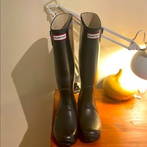 Hunter rain boots